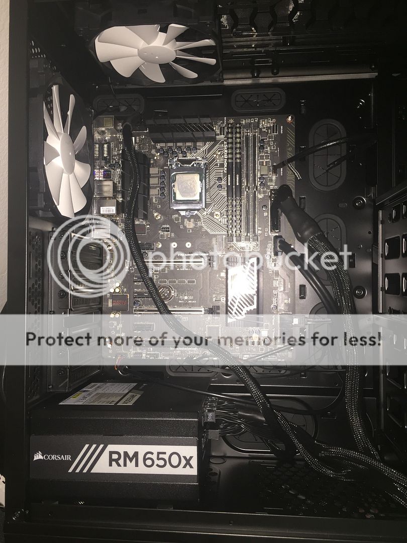 Graphics card lights up, pc won't turn on